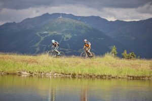 Austria, Tyrol, male and female mountainbiker